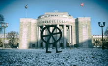 Räuberrad vor der Volksbühne